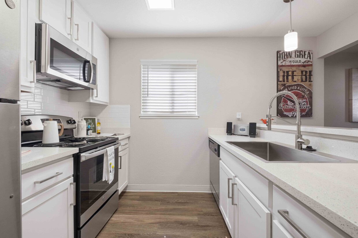 Primary Photo - Terra House Apartments