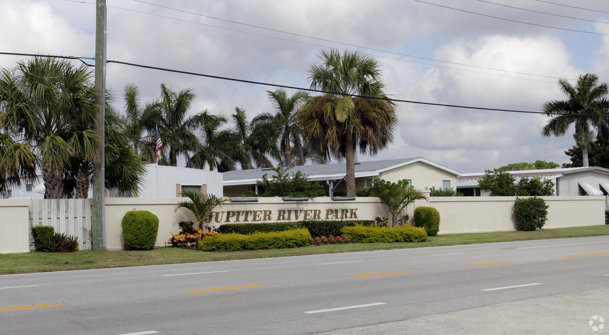 Building Photo - Jupiter River Park