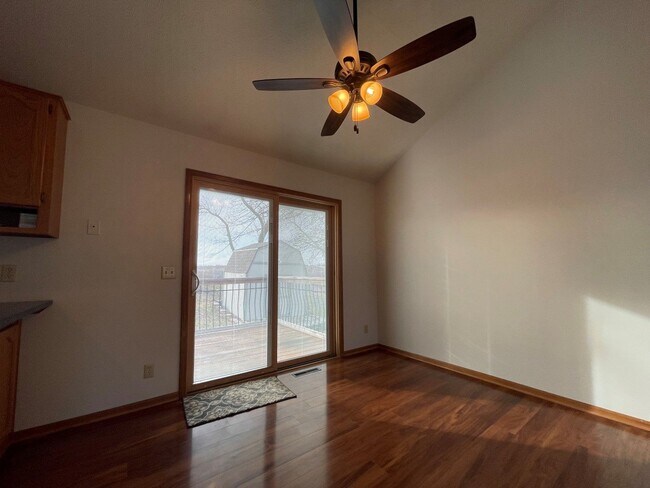 Foto del edificio - Home For Rent Papillion