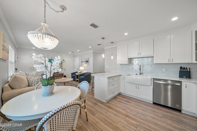 Foto del edificio - 121 Lakeside Cir