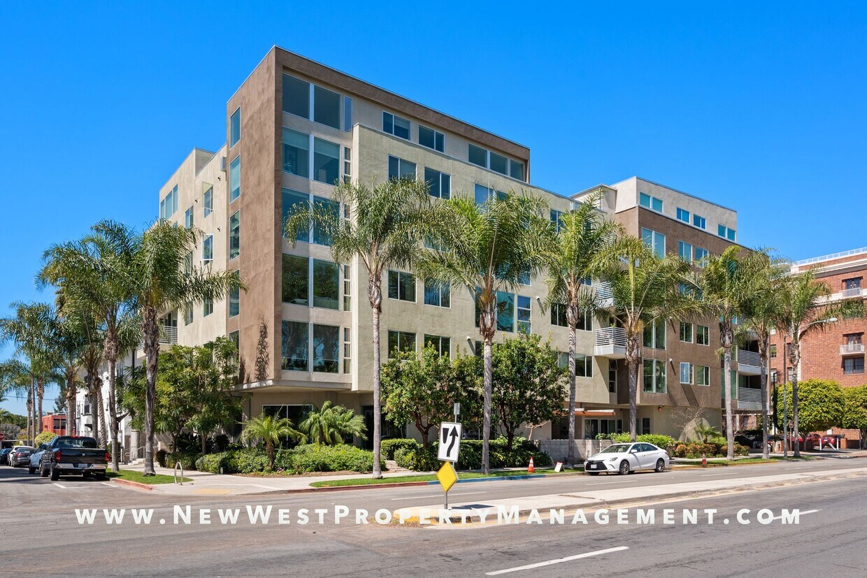 Foto principal - Banker's Hill 2 Bedroom at Park at Sixth, ...