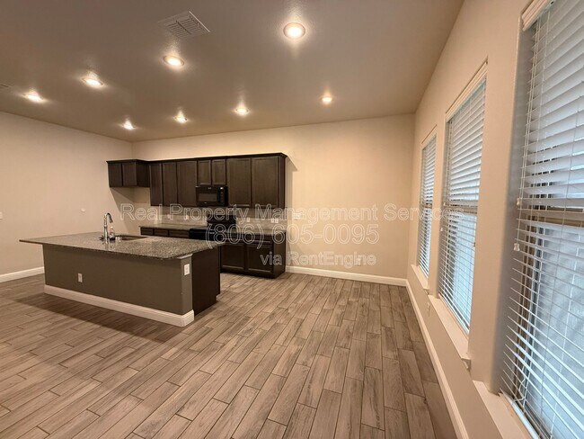 Foto del edificio - 13802 Avenue W