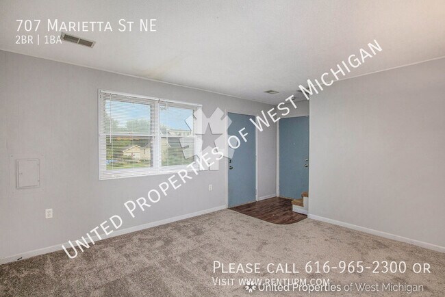 Building Photo - Available Now | Must-See 2 Bedroom, 1 Bath...