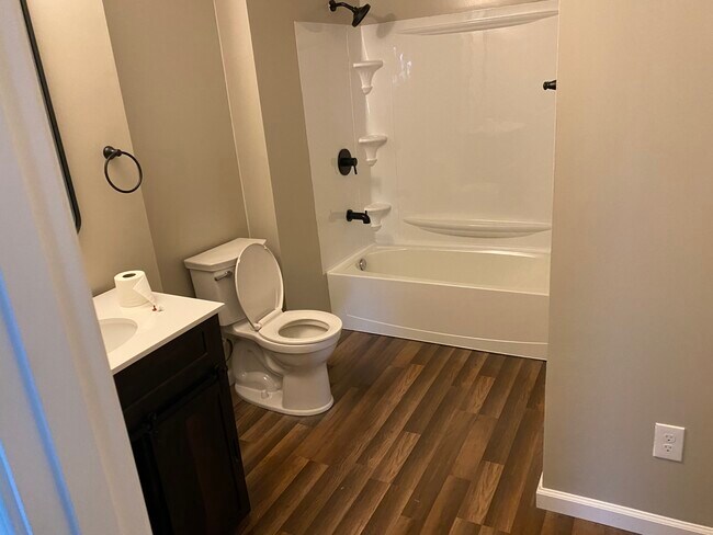 Bathroom - 3348 Phillipsburg Union Rd
