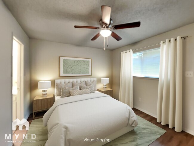 Foto del edificio - 1303 1/2 Berry Dr Apt A