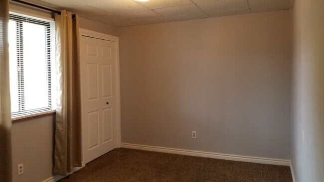 Fotografía del edificio - 424 Waddell Ave