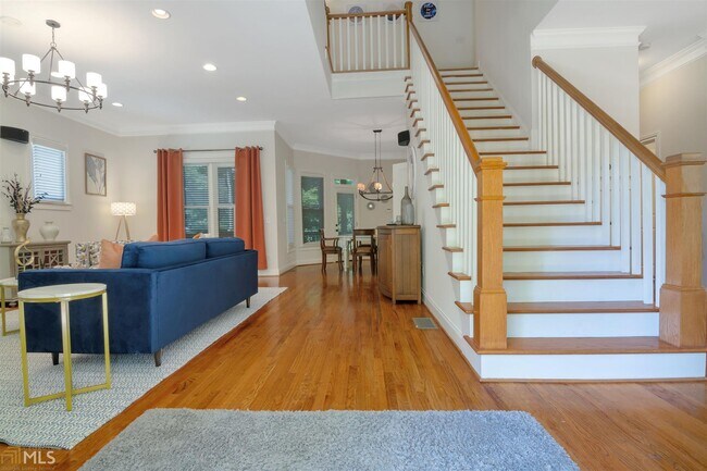 Building Photo - 2145 Collins Dr NW