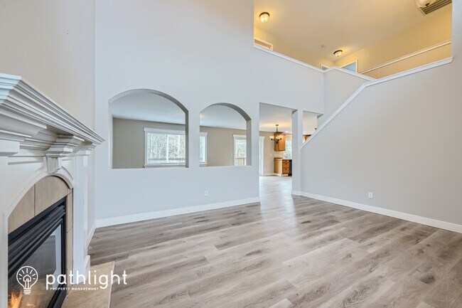 Foto del edificio - 10102 185th Avenue East, Bonney Lake, WA, ...