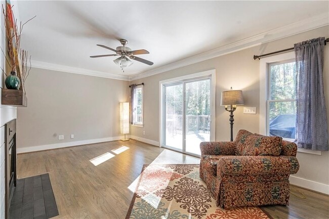 Foto del edificio - 1403 Lavista Rd NE