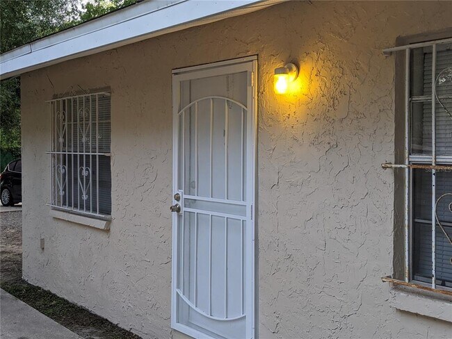 Foto del edificio - 4512 E 10th Ave