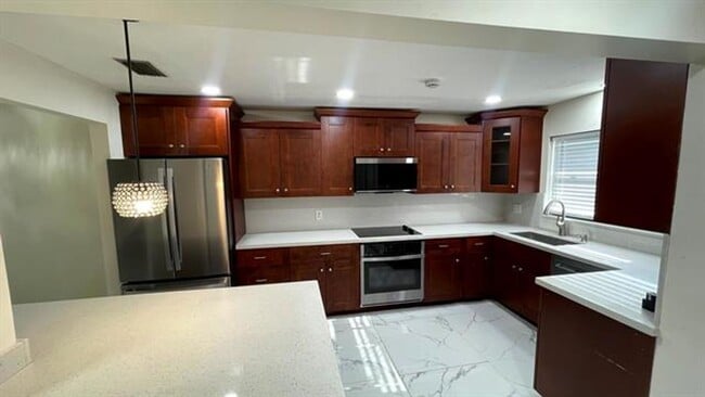 Building Photo - 9110 Orchid Tree Ln