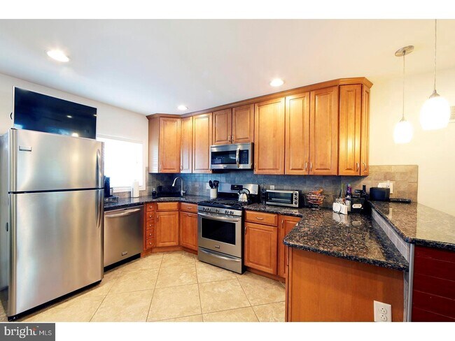 Foto del edificio - 2708 S 11th St