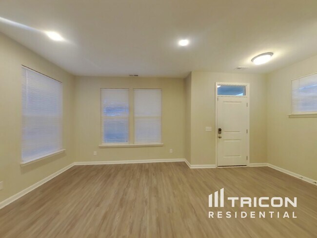 Foto del edificio - 301 Thomas Point Dr