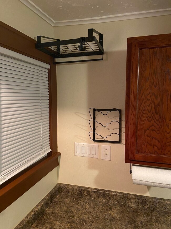 Building Photo - 4607 W Juneau Ave