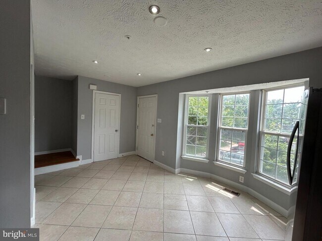 Foto del edificio - 17930 Cottonwood Terrace