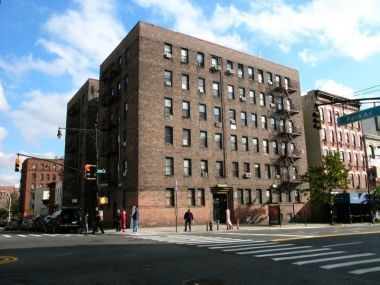 Foto principal - 101 East 116th Street