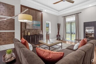 Building Photo - 14590 Damai Ln