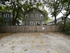 Building Photo - 4246 Graceland Ave