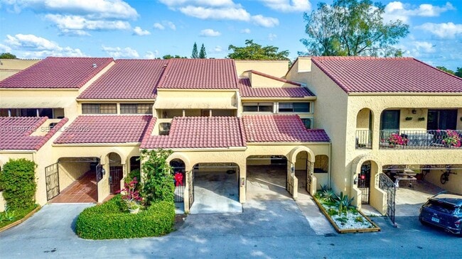 Building Photo - 3753 Estepona Ave