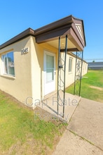 Building Photo - 1045 Loretta Ave