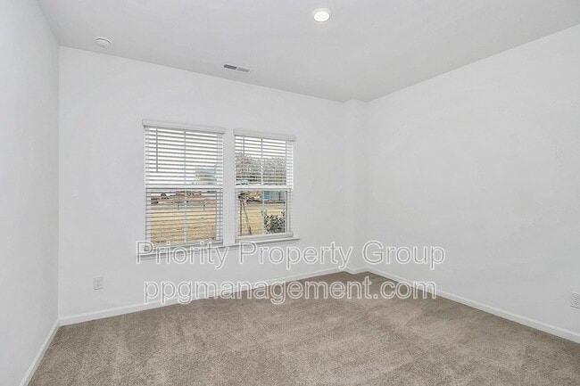 Foto del edificio - 542 Annie Lowery Wy