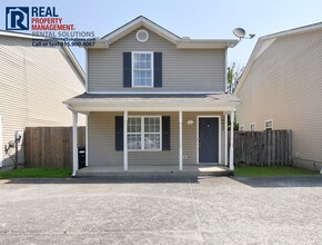 Building Photo - 2027 Bradyville Pike