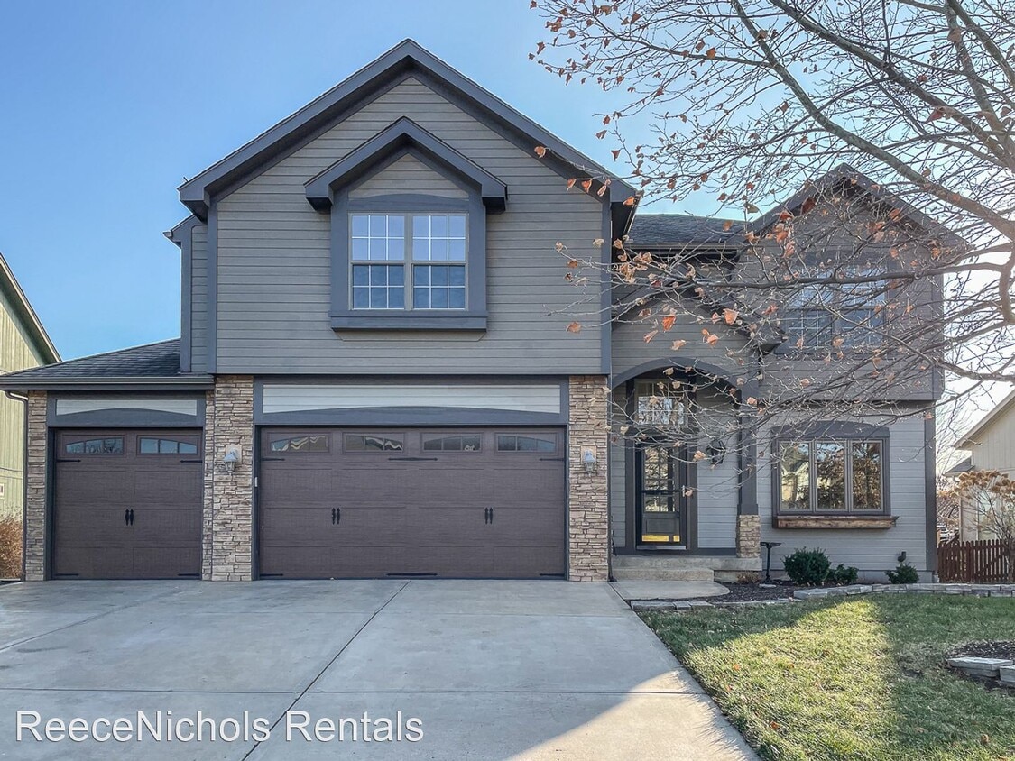 1315 NE 106th Terrace, Kansas City, MO 64155 House Rental in Kansas