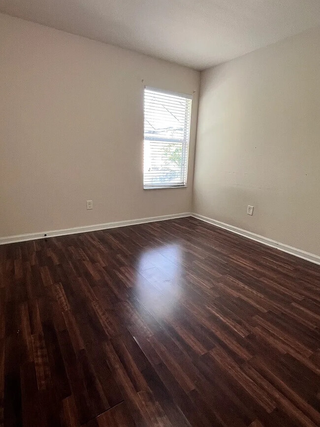 Third Bedroom/ Flex Room - 6058 Twain St