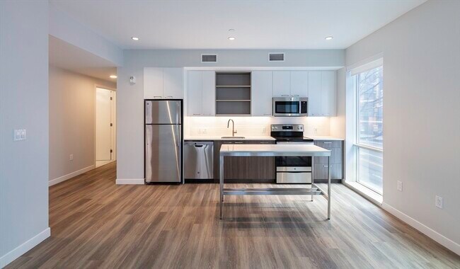 Foto del edificio - 50 Rogers St