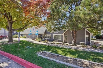 Building Photo - Windmill Apartments