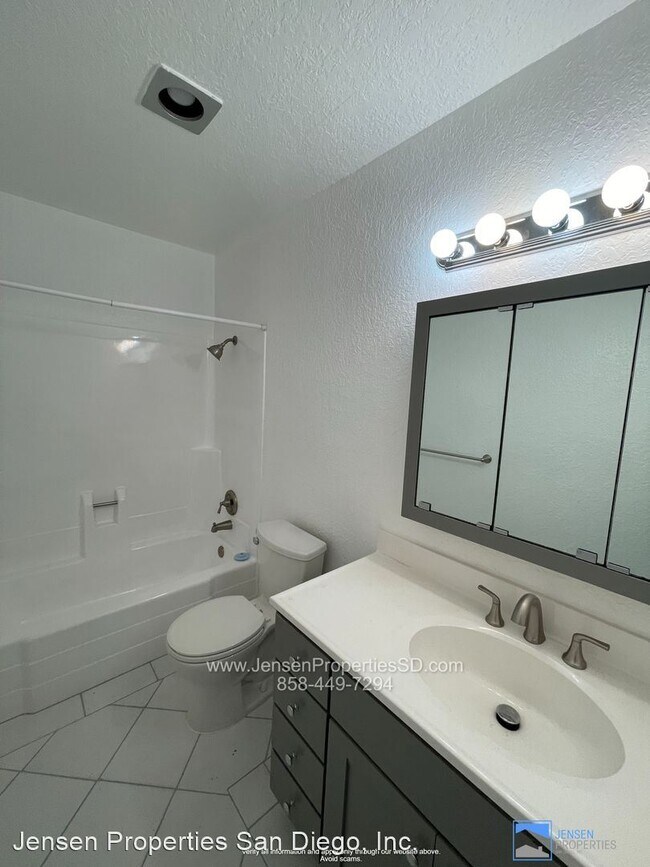 Building Photo - 2 br, 2 bath House - 10313 Caminito Aralia...