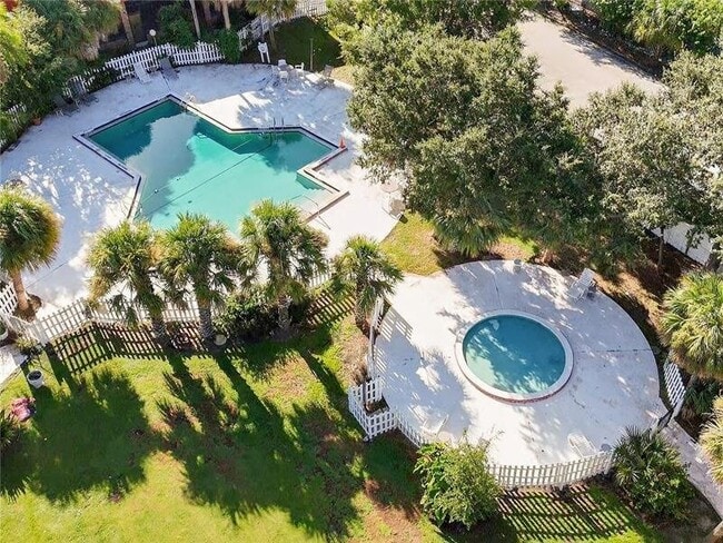 Building Photo - 7900 S Orange Blossom Trl