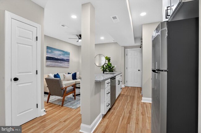 Foto del edificio - 212 36th St NE