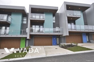 Building Photo - 3596 Salal Dr