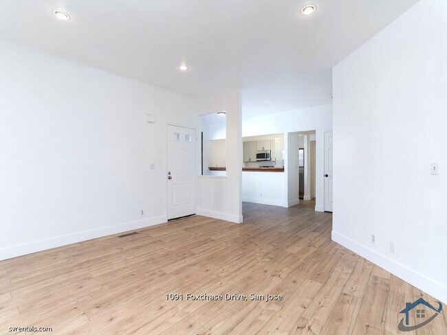 Foto del edificio - 1091 Foxchase Dr