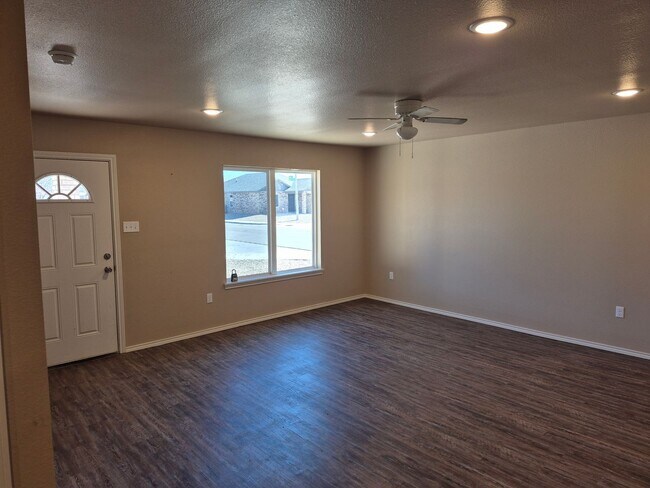 Building Photo - Cypress Home