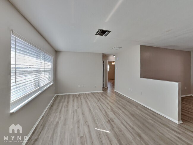 Foto del edificio - 7511 Hawthorn Dr