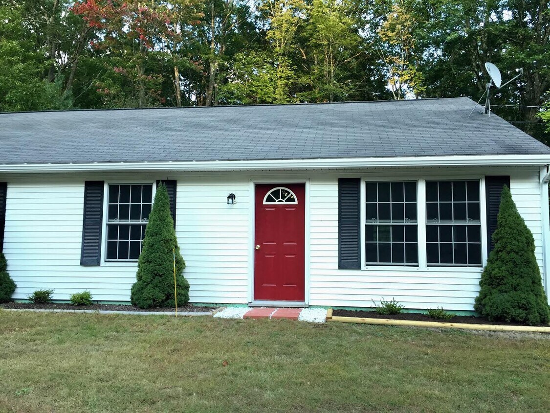 136 Maranacook Rd Unit A, Winthrop, ME 04364 136 Maranacook Rd