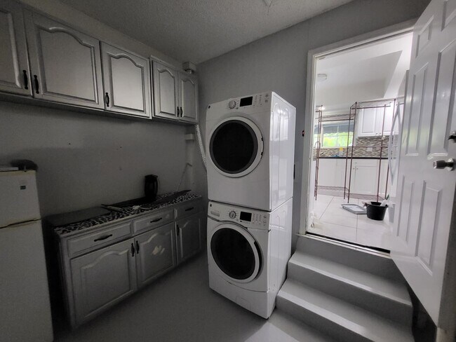 Foto del edificio - 9749 SW 213th Terrace