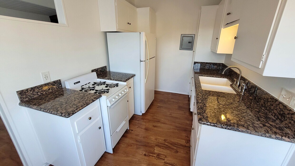 Foto principal - 6251 Milton Ave