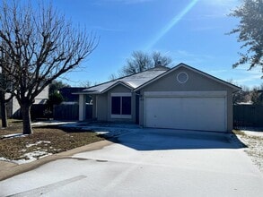 Building Photo - 17913 Narsitin Ln