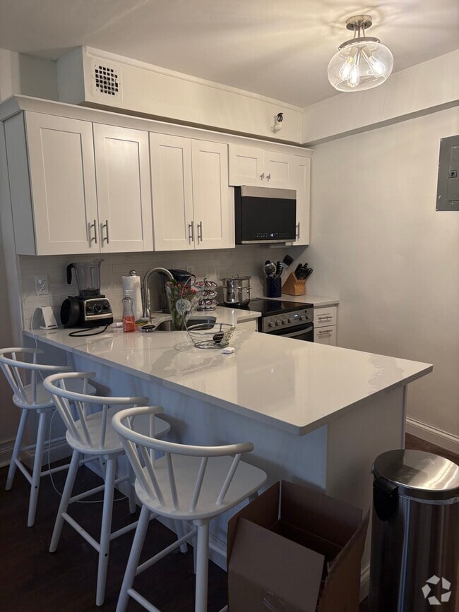 New Kitchen - 145 Pinckney St