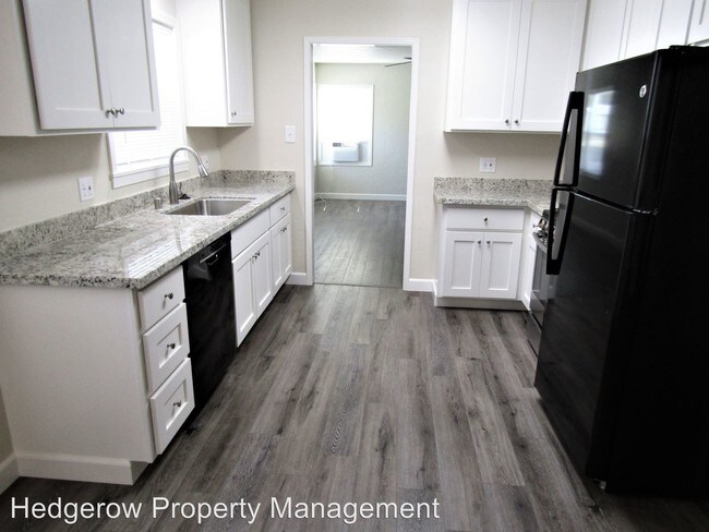 Building Photo - 3 br, 1 bath House - 311 Monroe Street