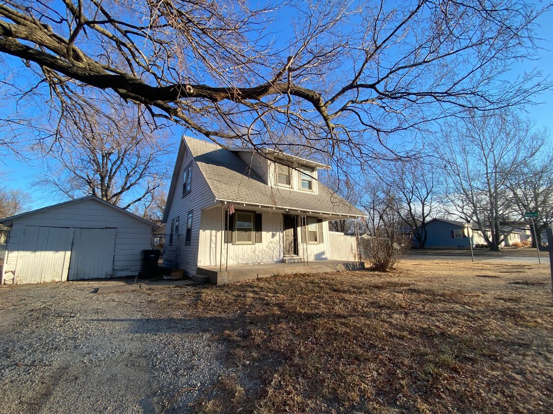 Primary Photo - Coming Soon 12/27/24! Delightful 3 Bedroom...