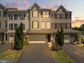 Building Photo - 42490 Franklin Benjamin Terrace