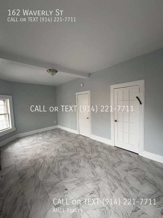 Photo - 162 Waverly St- Apartment