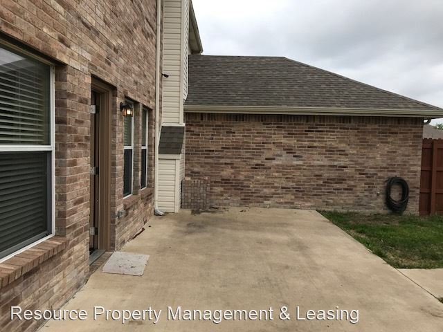 Foto del edificio - 4 br, 2.5 bath House - 105 Foxtail Ct.