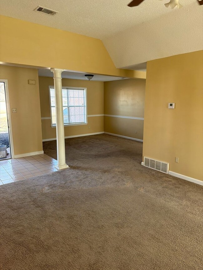 Building Photo - Freshly Updated Cordova Beauty | 3 Bedrooms • 2.5 Baths • 2-Story Living