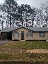 Building Photo - 4060 Stowe St