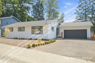 Building Photo - 13723 SE 173rd Pl